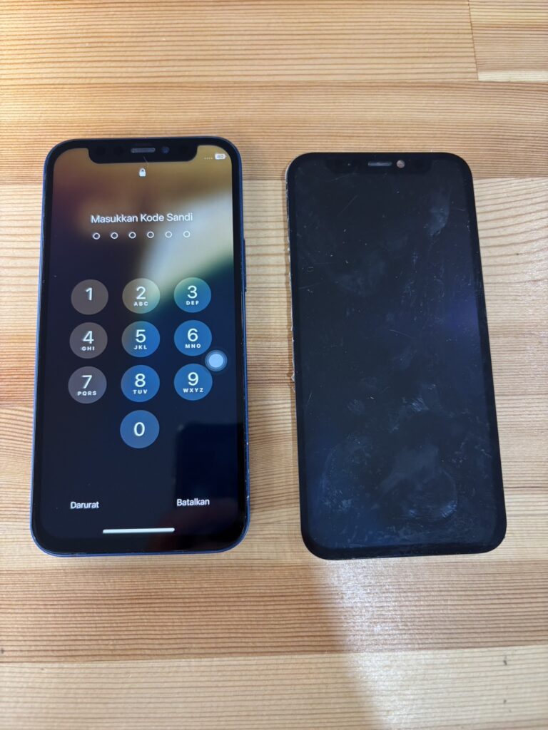 iPhone12mini画面修理
