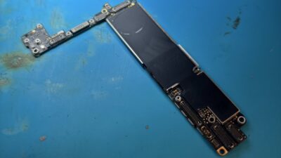 iPhoneSE2起動不良基板修理【iPhone修理熊谷】