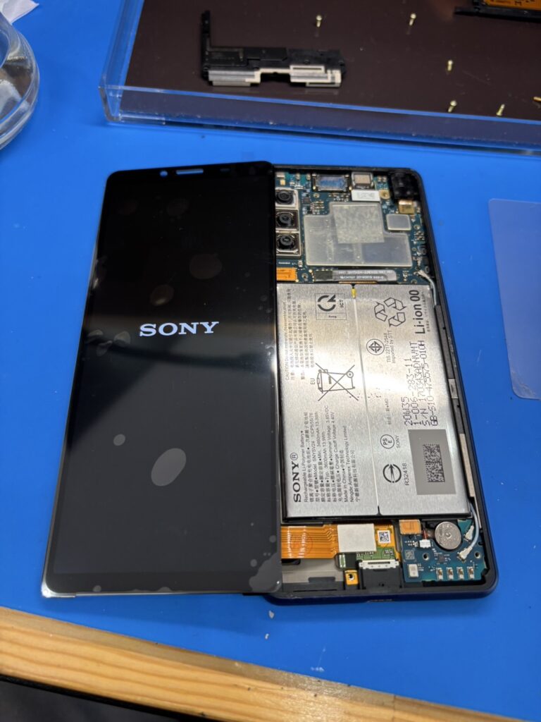 Xperia 10Ⅱ画面修理