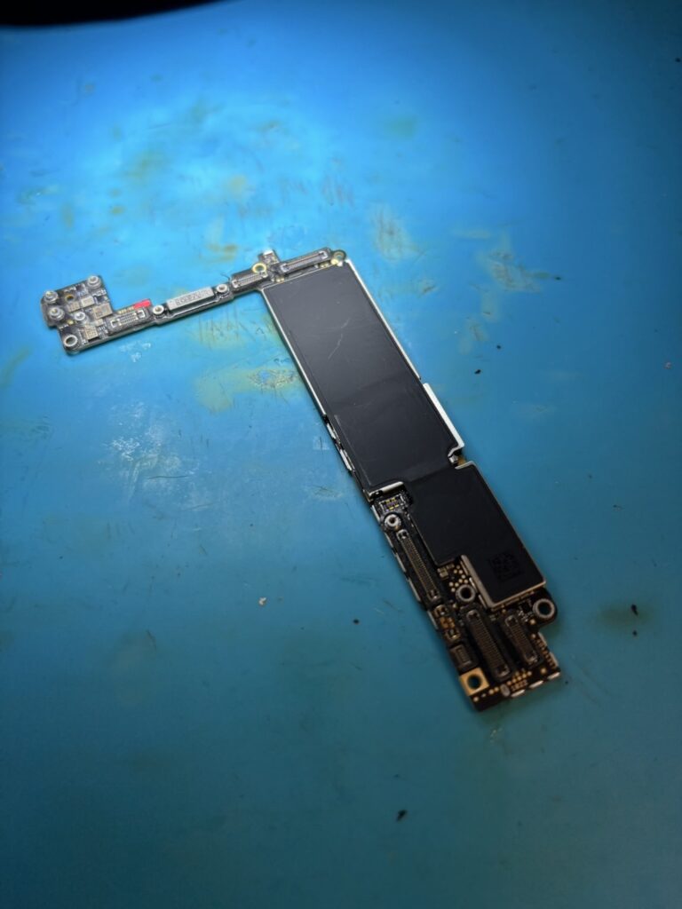 iPhoneSE3基板修理