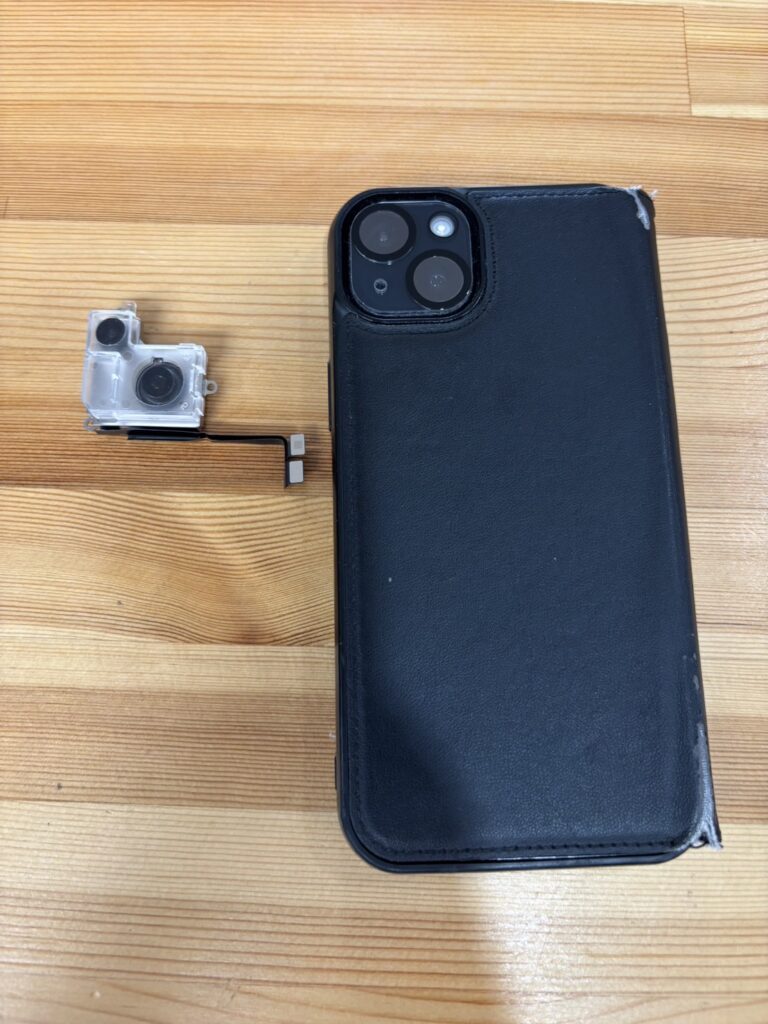iPhone15カメラ修理