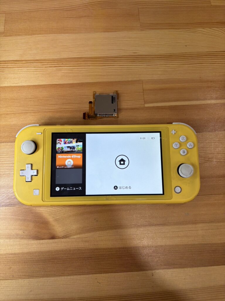 任天堂switchライト カードスロットを読み込まない