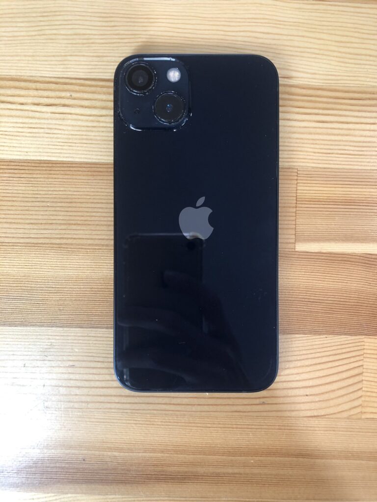iPhone13 アウトカメラレンズ割れレンズ交換