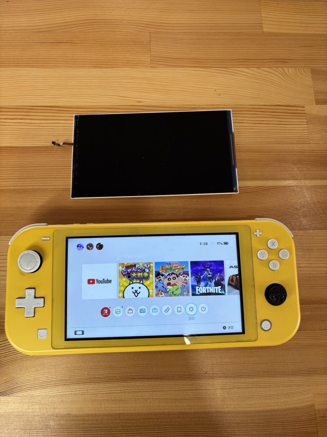 switchライト液晶交換