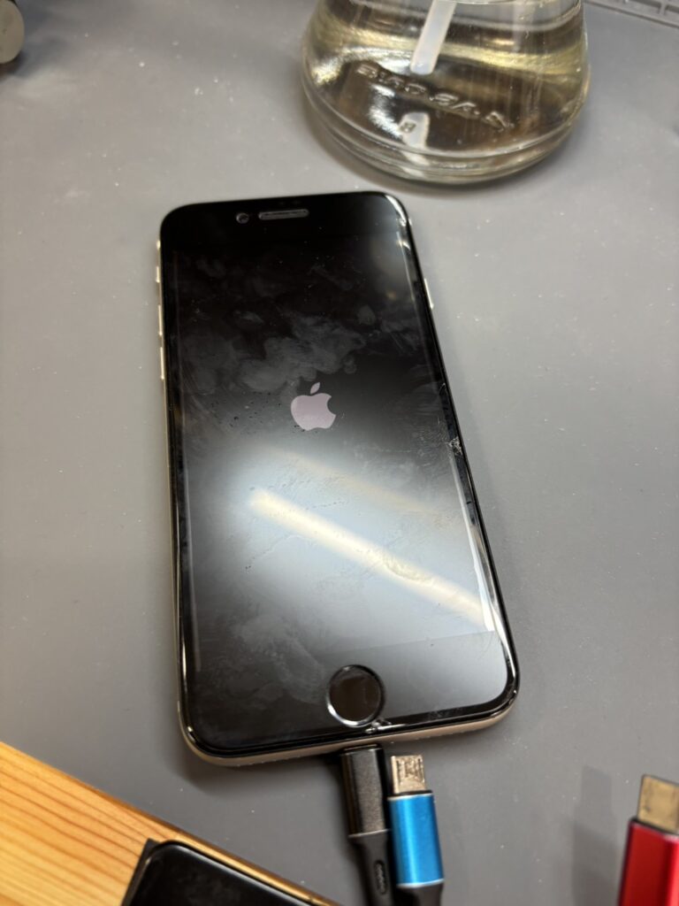 iPhoneSE3基板修理