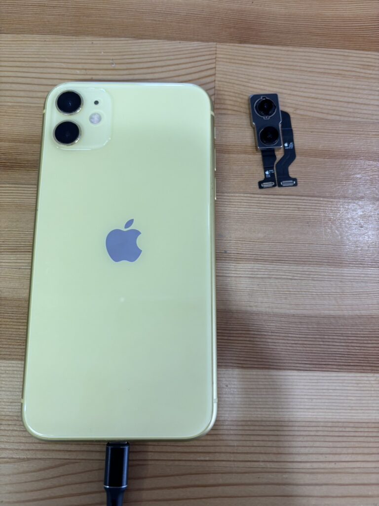 iPhone11カメラ修理